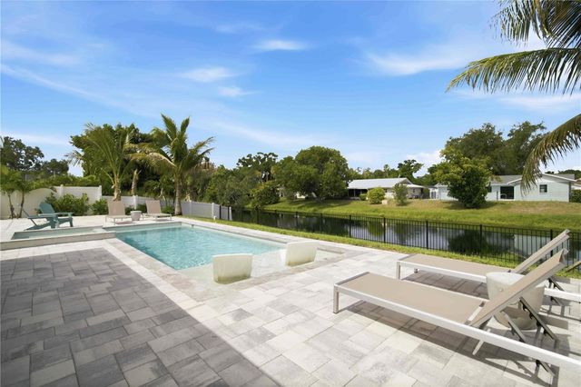 920 68TH STREET NW, Bradenton, FL 34209