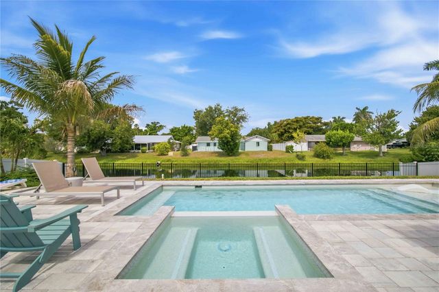 920 68TH STREET NW, Bradenton, FL 34209