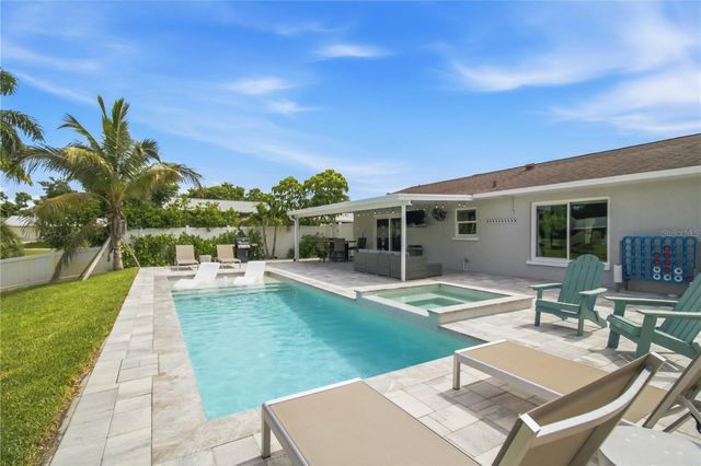 920 68TH STREET NW, Bradenton, FL 34209