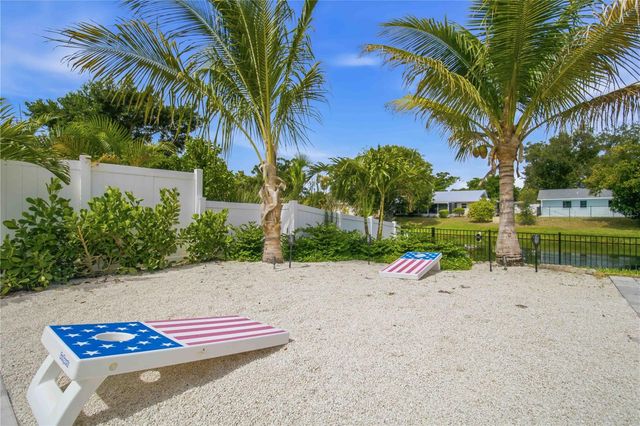 920 68TH STREET NW, Bradenton, FL 34209