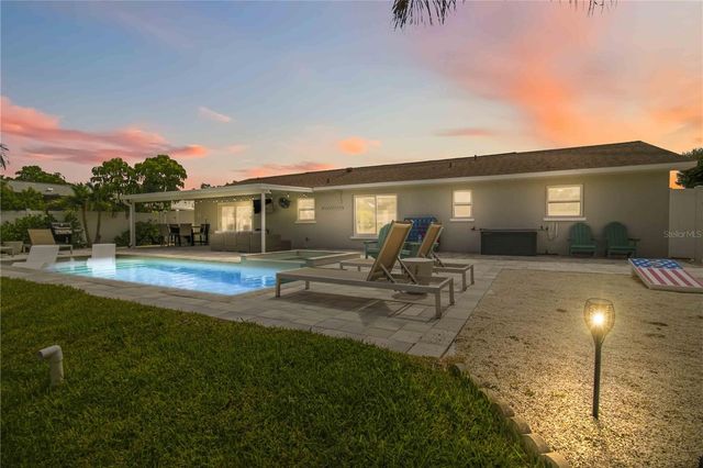 920 68TH STREET NW, Bradenton, FL 34209