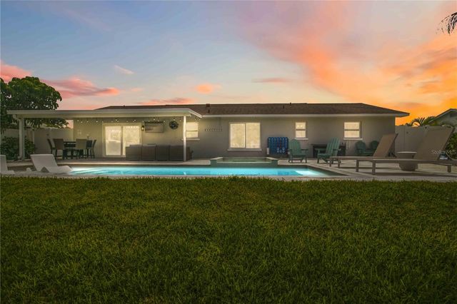 920 68TH STREET NW, Bradenton, FL 34209