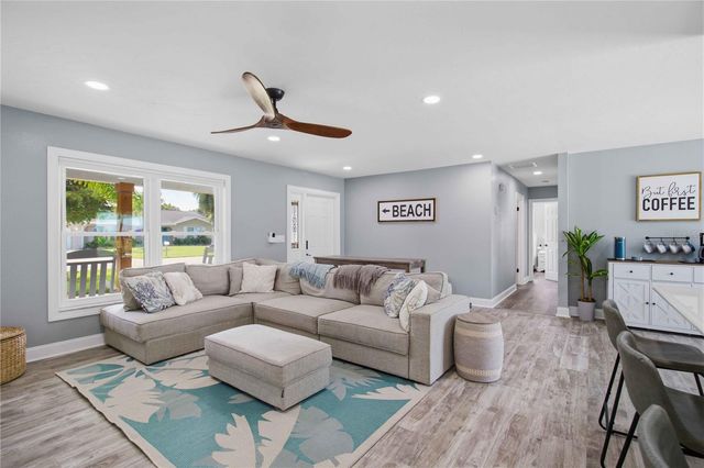 920 68TH STREET NW, Bradenton, FL 34209