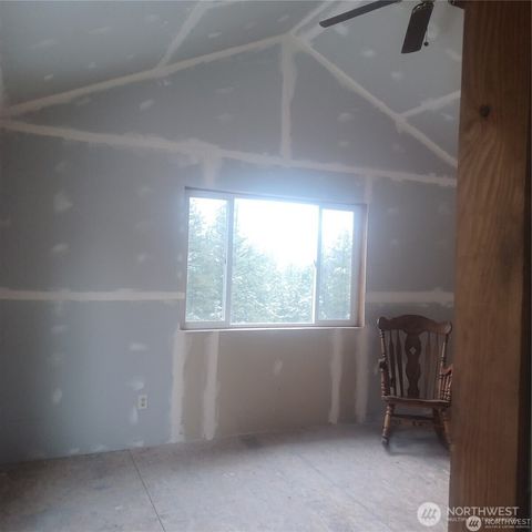 100 Turner Lake Road N, Tonasket, WA 98855