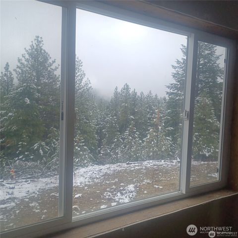 100 Turner Lake Road N, Tonasket, WA 98855