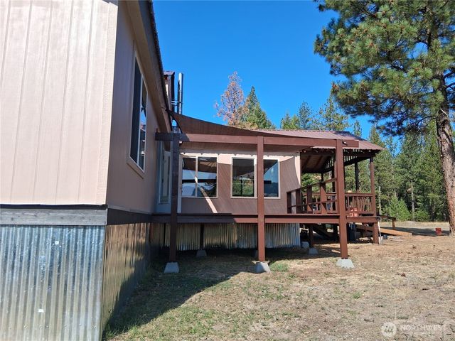 100 Turner Lake Road N, Tonasket, WA 98855
