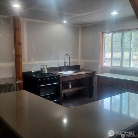 100 Turner Lake Road N, Tonasket, WA 98855