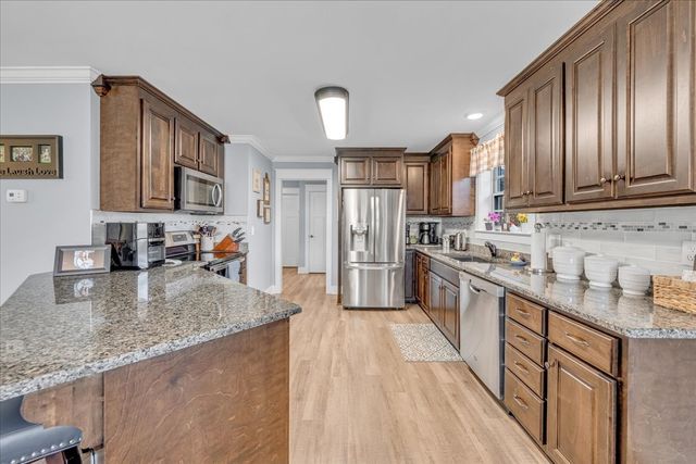 2694 Powers Bridge Rd, Manchester, TN 37355