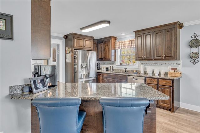 2694 Powers Bridge Rd, Manchester, TN 37355