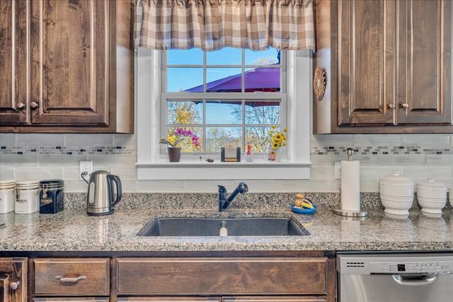 2694 Powers Bridge Rd, Manchester, TN 37355