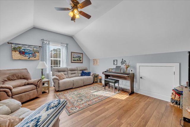 2694 Powers Bridge Rd, Manchester, TN 37355