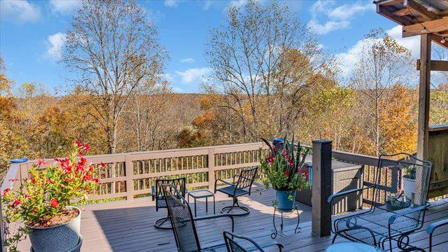 2694 Powers Bridge Rd, Manchester, TN 37355