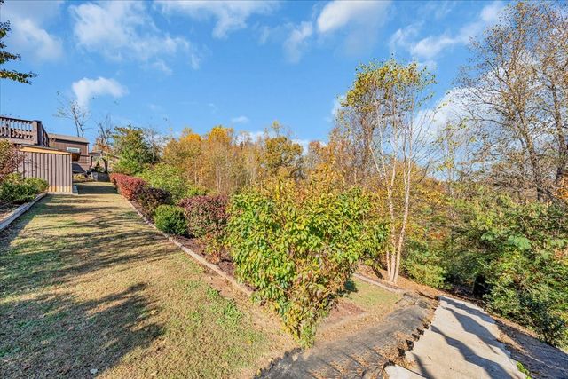 2694 Powers Bridge Rd, Manchester, TN 37355