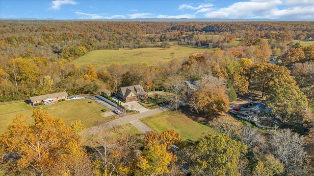 2694 Powers Bridge Rd, Manchester, TN 37355