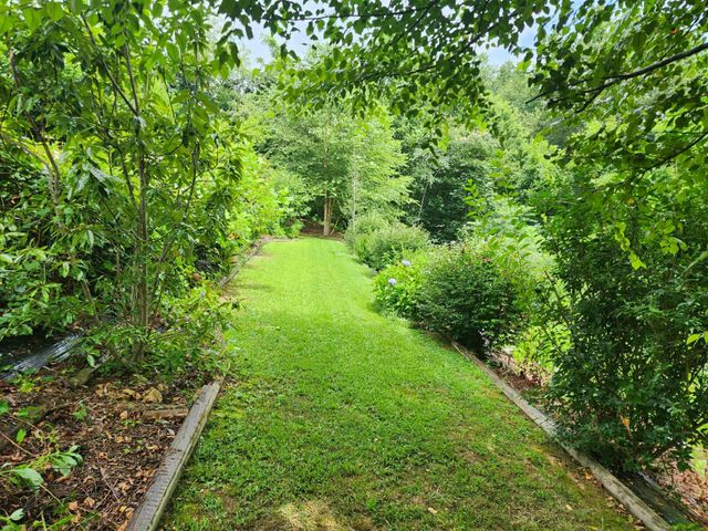 2694 Powers Bridge Rd, Manchester, TN 37355