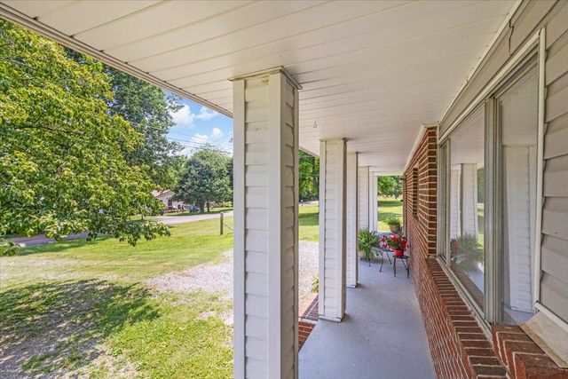 536 Sequatchie Lane, Sequatchie, TN 37374