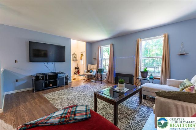 2014 Gorden Ridge Drive, Price Twp, PA 18302