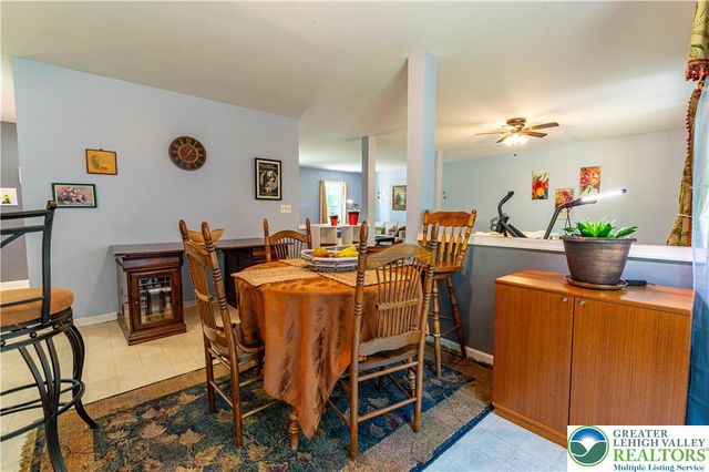 2014 Gorden Ridge Drive, Price Twp, PA 18302