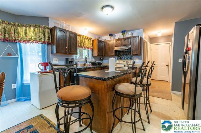 2014 Gorden Ridge Drive, Price Twp, PA 18302