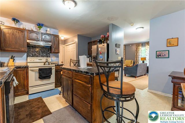 2014 Gorden Ridge Drive, Price Twp, PA 18302