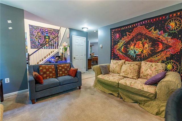 2014 Gorden Ridge Drive, Price Twp, PA 18302