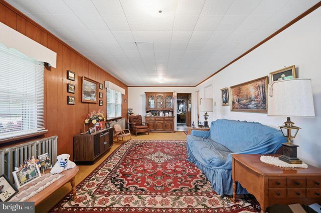 333 S 4TH ST, Perkasie, PA 18944