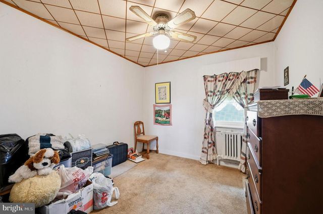 333 S 4TH ST, Perkasie, PA 18944