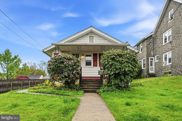 333 S 4TH ST, Perkasie, PA 18944