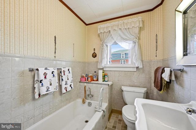 333 S 4TH ST, Perkasie, PA 18944