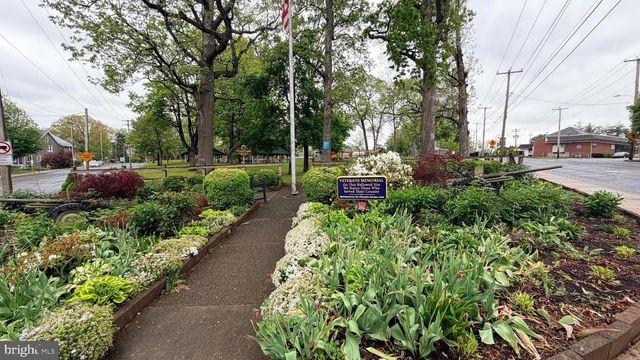 333 S 4TH ST, Perkasie, PA 18944