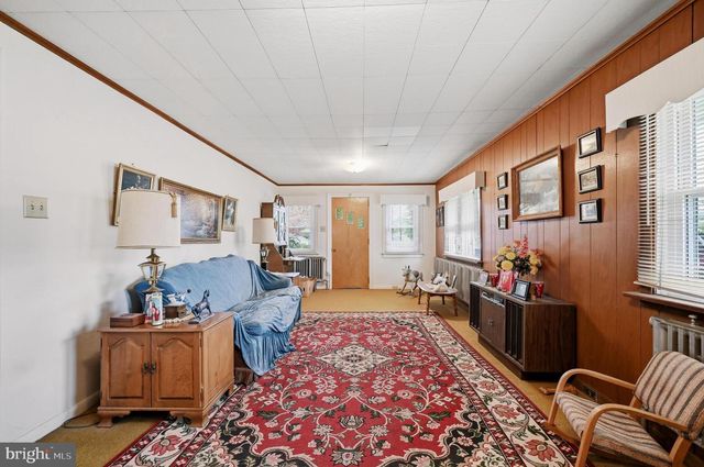 333 S 4TH ST, Perkasie, PA 18944