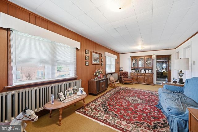333 S 4TH ST, Perkasie, PA 18944