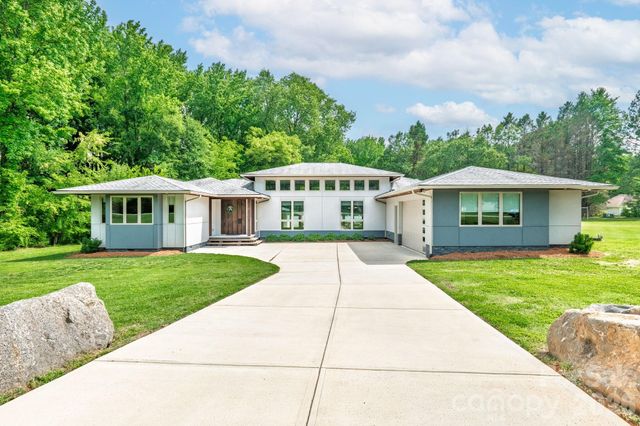 439 Cottonfield Circle, Waxhaw, NC 28173