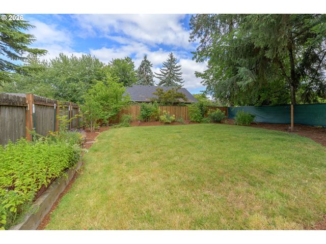 928 Se DAVIS St, Mc Minnville, OR 97128