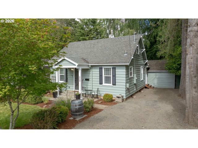 928 Se DAVIS St, Mc Minnville, OR 97128