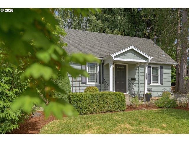 928 Se DAVIS St, Mc Minnville, OR 97128