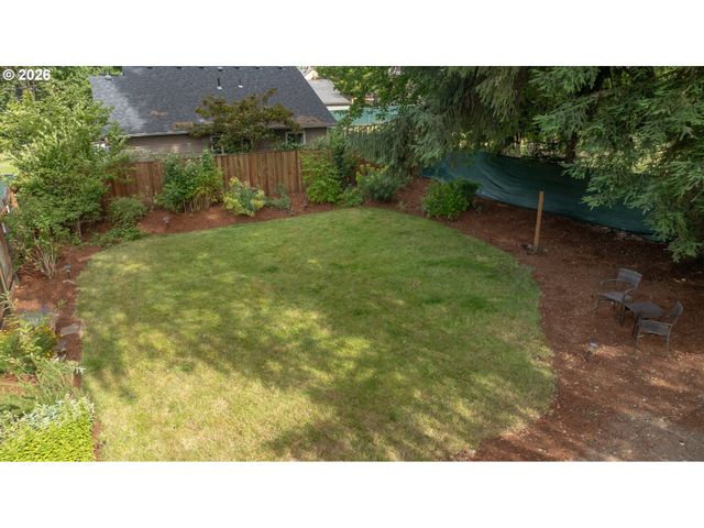 928 Se DAVIS St, Mc Minnville, OR 97128