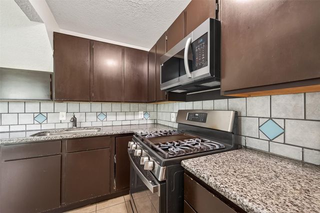 30206 Glenboro Drive, Spring, TX 77386