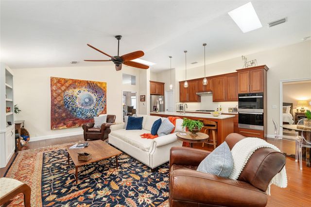 1810 NW 17TH LANE, Gainesville, FL 32605