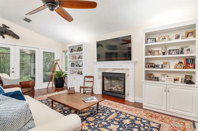 1810 NW 17TH LANE, Gainesville, FL 32605