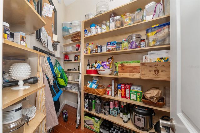1810 NW 17TH LANE, Gainesville, FL 32605