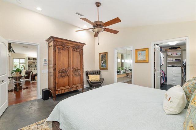 1810 NW 17TH LANE, Gainesville, FL 32605