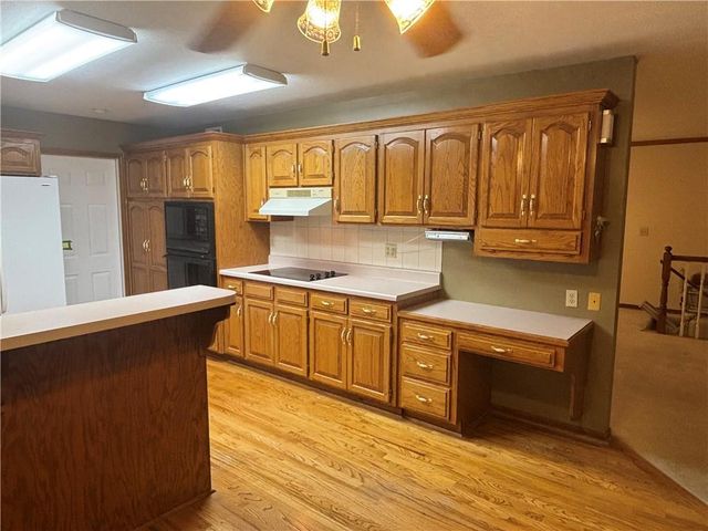 25595 Rockville Road, Louisburg, KS 66053