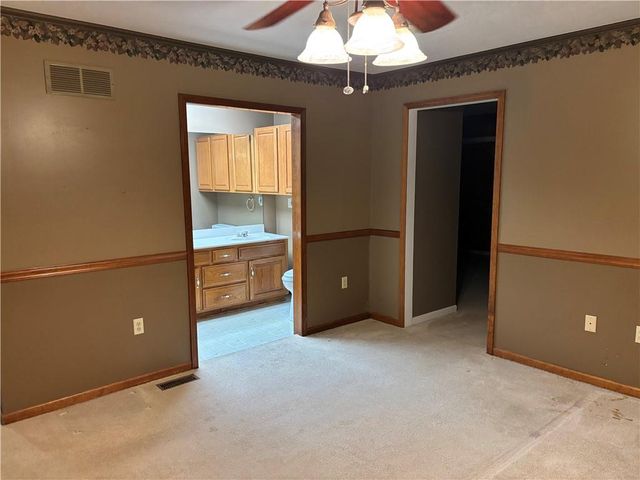 25595 Rockville Road, Louisburg, KS 66053