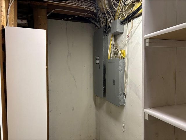 25595 Rockville Road, Louisburg, KS 66053