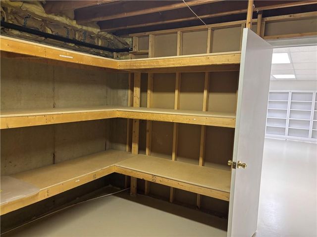 25595 Rockville Road, Louisburg, KS 66053