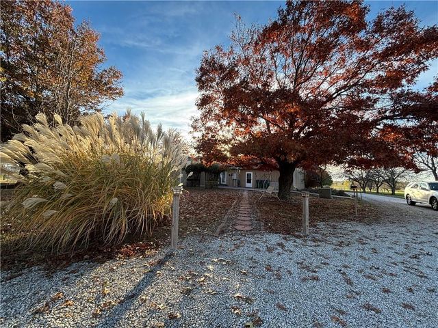 25595 Rockville Road, Louisburg, KS 66053