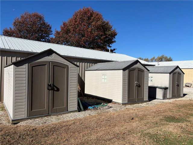 25595 Rockville Road, Louisburg, KS 66053