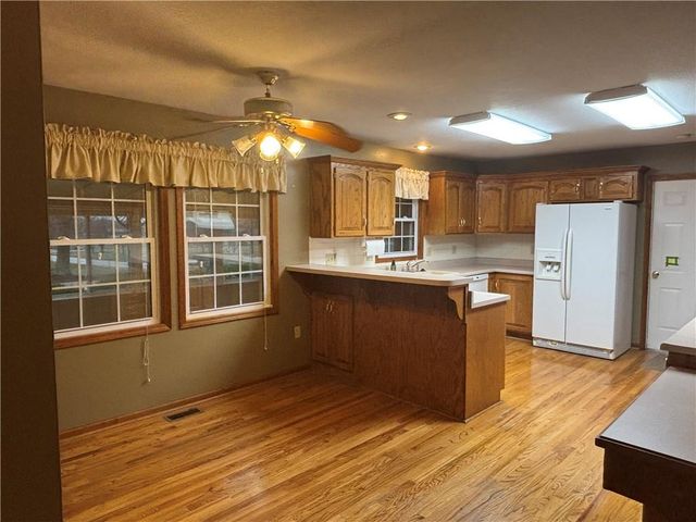 25595 Rockville Road, Louisburg, KS 66053