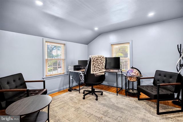 19 HARMIL RD, Broomall, PA 19008